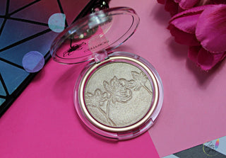 Ultimate Platinum Glaze 010 More Than Glow Catrice Silky Highlighter - 2