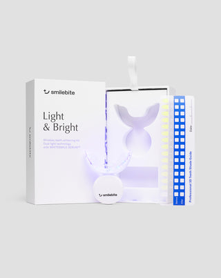 Sada na bělení zubů s LED lampou a bělícím gelem Light & Bright Smilebite - 1